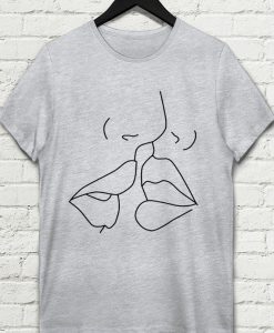 Kissing T-shirt grey