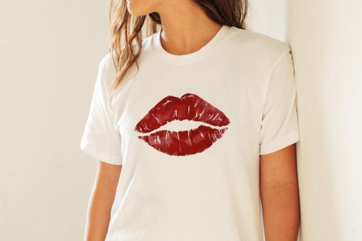 Red Lips Print T-shirt