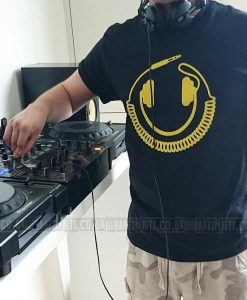 DJ HEADPHONES T-shirt