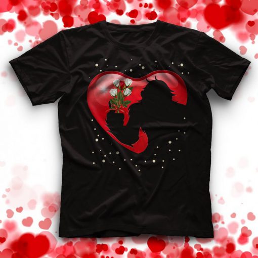 Bigfoot Heart Funny Valentines Day Men Love Sasquatch Gifts T-Shirt