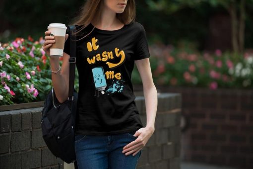 Wasn't Me Print Woman black T-shirt