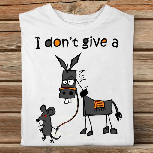 Funny I Don't Give A Rat'Ass Hooded Classic T-shirt