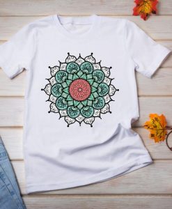 Mandala casual t-shirt woman funny t-shirt