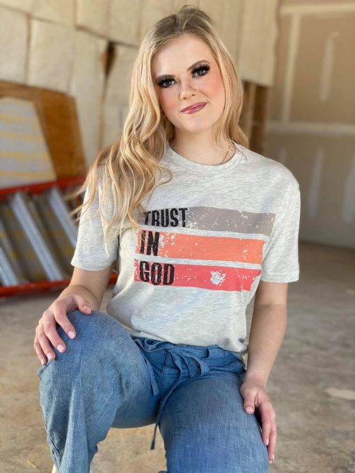 Trust in God Graphic Tee T-shirt