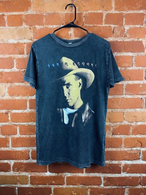 Garth brooks Retro Inspired Shirt