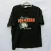Hooters T shirt